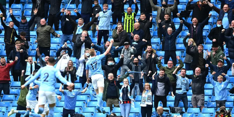 Evolution: from “Citizens” to “Cityzens” and back