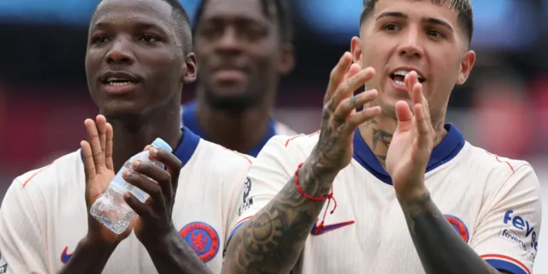 Home and away dynamics